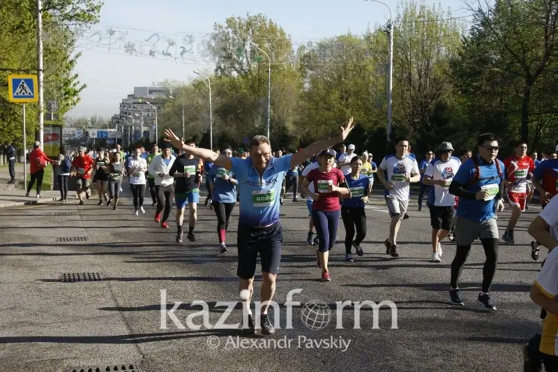 Треть казахстанцев регулярно занимается спортом