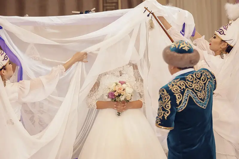 Двух граждан накажут в Туркестанской области за проведение свадьбы во время ЧП