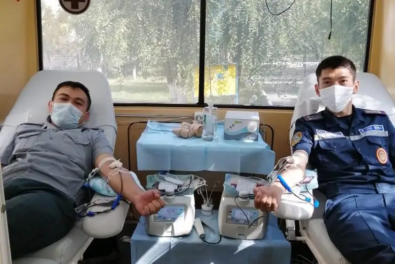 Свыше 50 спасателей стали донорами в Усть-Каменогорске