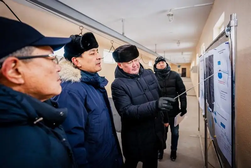 Алтай Кульгинов посетил контррегулятор, защищающий город от паводков