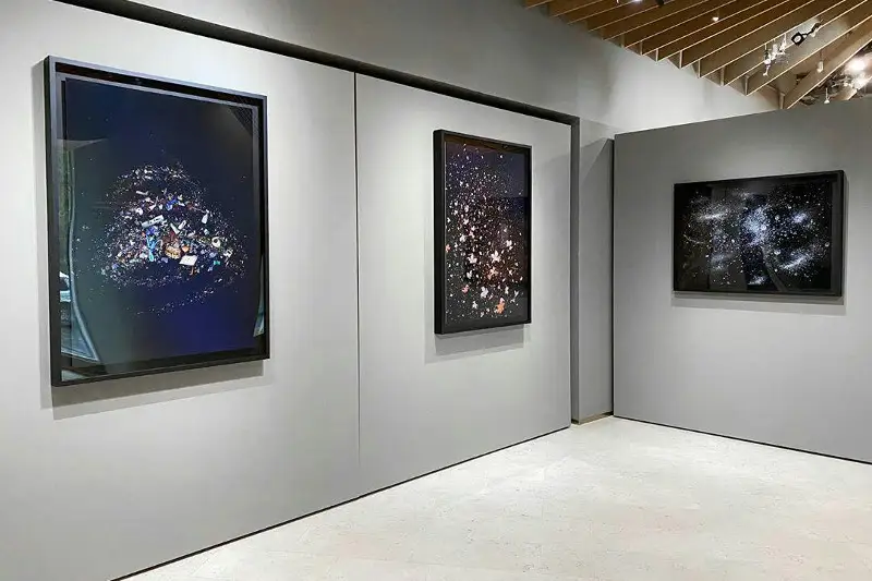 «Планета или пластик»: эко-выставка всемирно известного фотографа проходит в Алматы