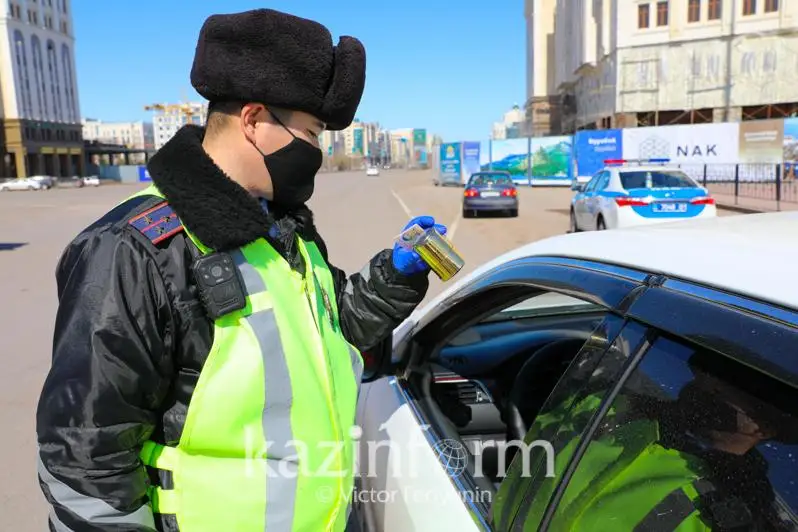 Всех патрульных в Алматы протестируют на коронавирус