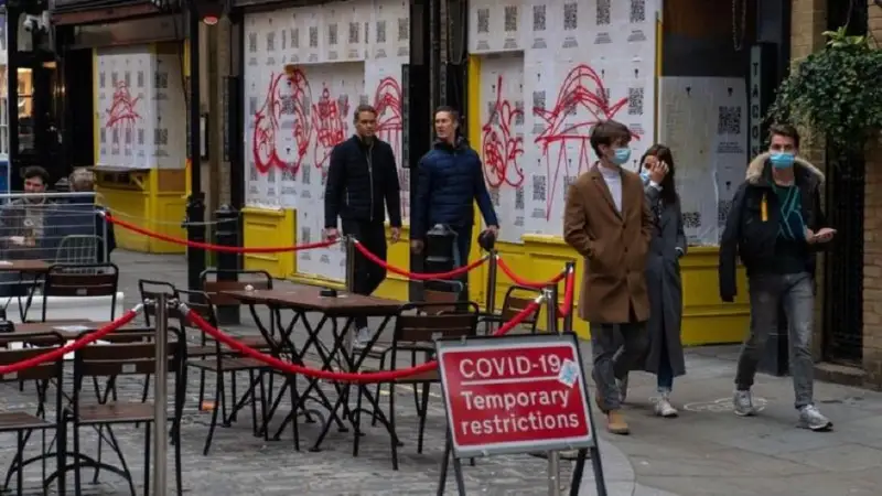 Коронавирус в мире: в Лондоне вновь открывают пабы, Германия продлила локдаун