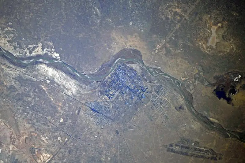 Космонавт Сергей Кудь-Сверчков прислал землякам фото Байконура из космоса