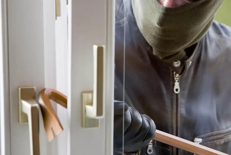 Полиция Тараза просит горожан тщательнее оберегать квартиры