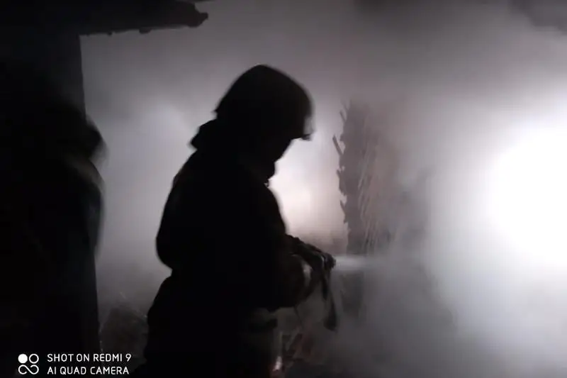 Три человека погибли при пожаре в Карагандинской области