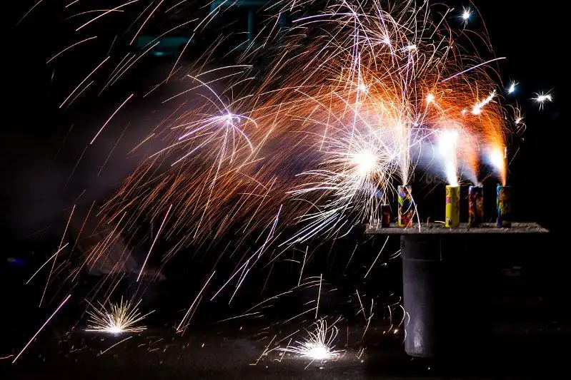 Из-за чужой пиротехники пострадала квартира в Петропавловске