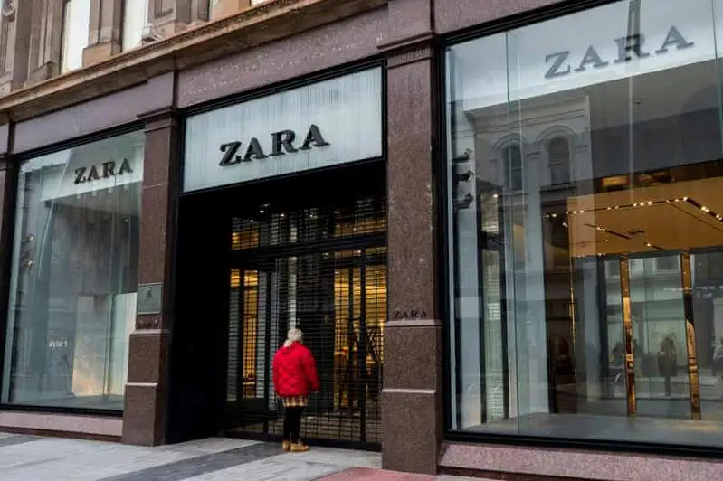 Владелец Zara закроет около 1 200 магазинов по всему миру
