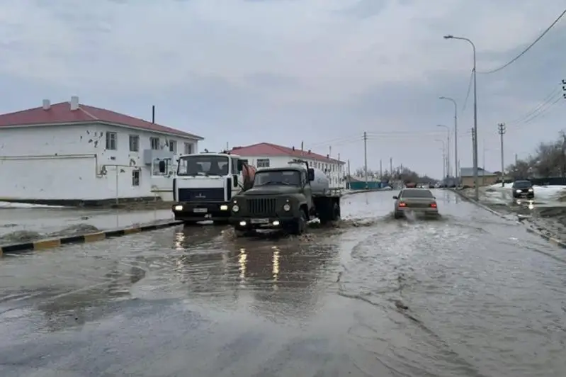 Жилые дома затопило в Аральске