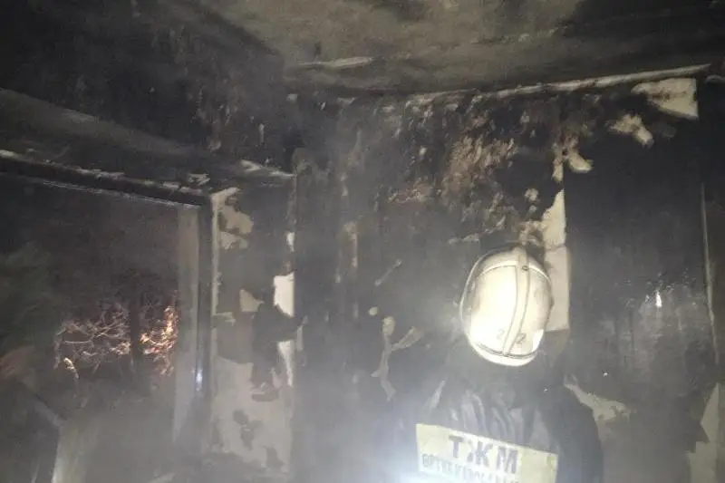 Пять человек спасли из огня карагандинские пожарные