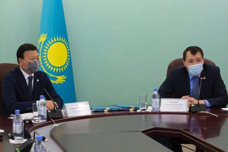 Алик Шпекбаев и Алексей Цой обсудили меры борьбы с коррупцией в здравоохранении