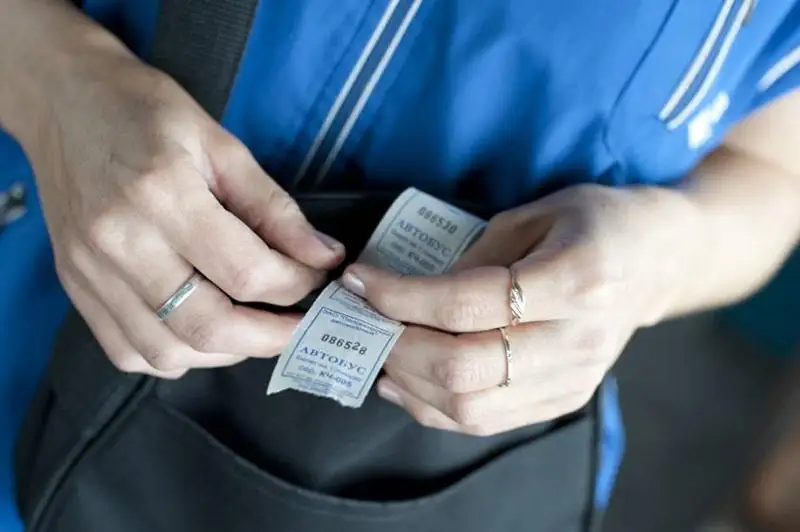 В Атырау вновь отложили введение дифференцированного тарифа в автобусах