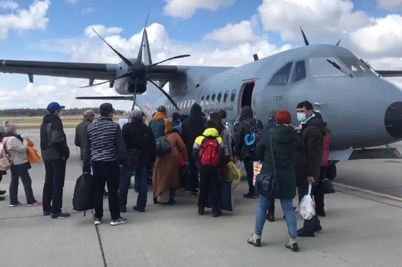 40 казахстанцев вернулись из Минска на родину