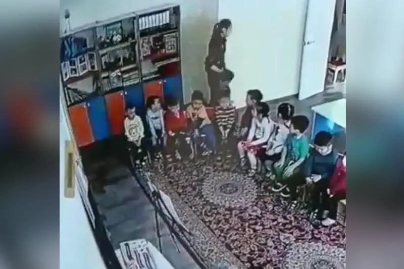 Воспитательница грубо обращалась с детьми в Алматы: проводится проверка