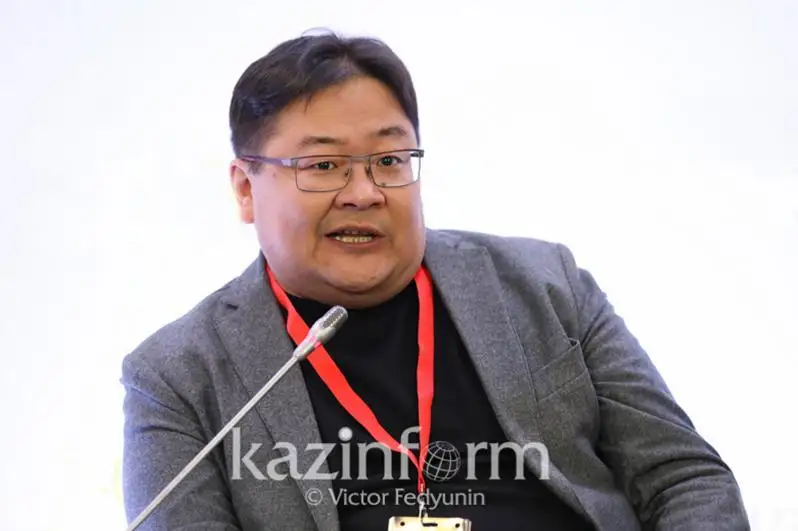 Необходимо публично наказывать коррупционеров - Айдос Сарым