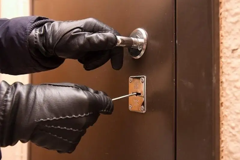 Группу воров-рецидивистов обезвредили в Алматинской области