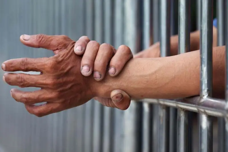 Убийца двух сестер и молодой девушки осужден на 25 лет в Алматы