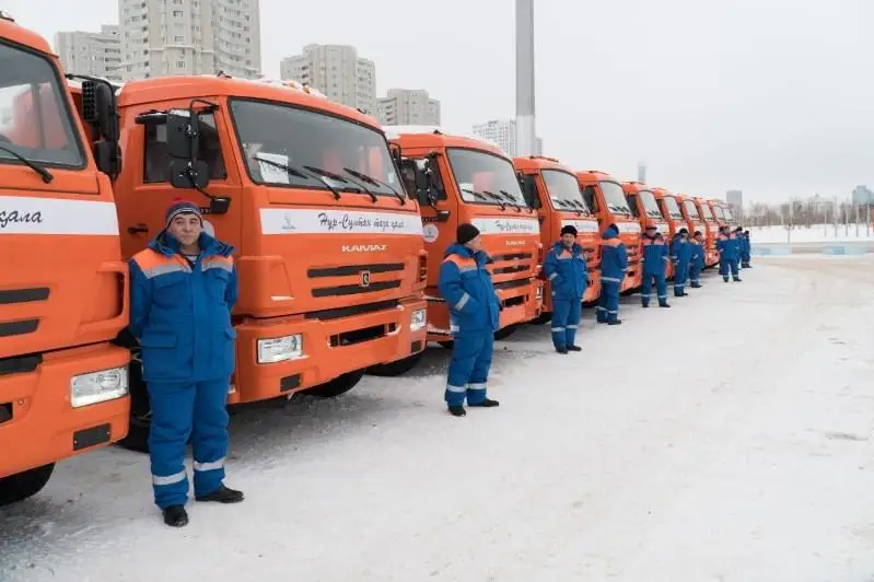 Парк коммунальных служб Нур-Султана пополнился новой спецтехникой