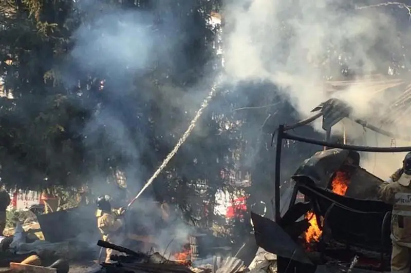 Пожар в горах выше Шымбулака ликвидировали в Алматы