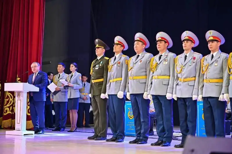 Чествование героев-полицейских страны прошло в Актобе