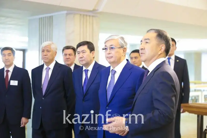 Бакытжан  Сагинтаев - о строительстве общежитий в Алматы: Работа идет медленно