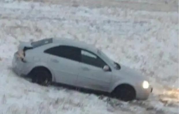 Узбекистанцы попали в ДТП во время метели в Актюбинской области