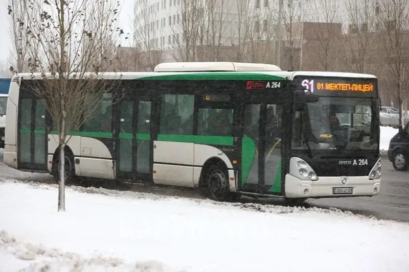 «Астана LRT» ответила на жалобы по поводу движения общественного транспорта
