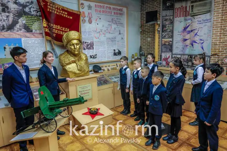 Здесь в 1941 году был военный госпиталь: как сейчас выглядит легендарная алматинская школа