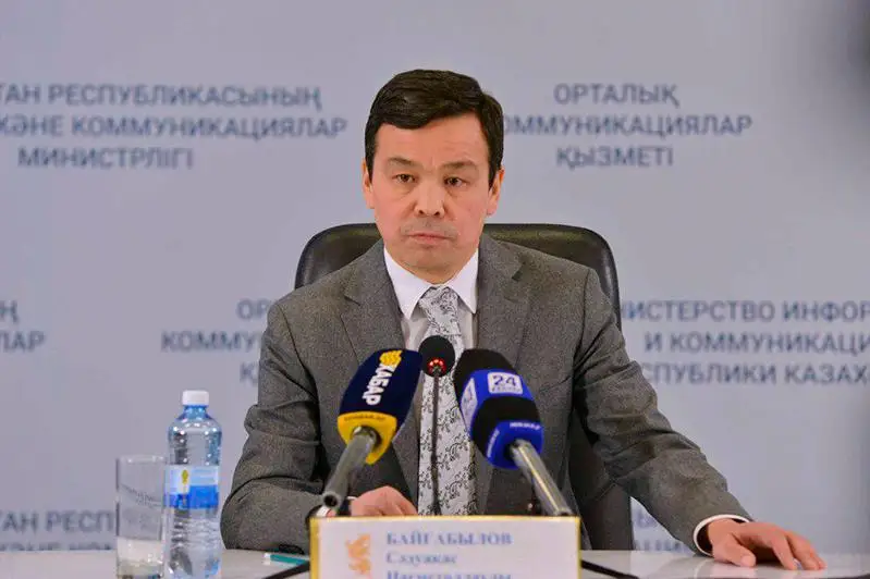 Все авиапассажиры прибыли в Нур-Султан с ПЦР-справками - Садвакас Байгабулов