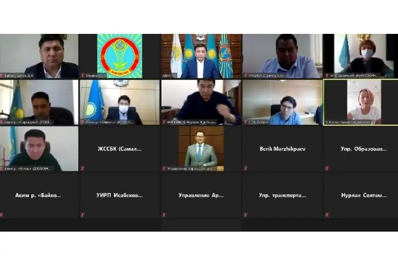 Аким столицы провел онлайн-прием граждан