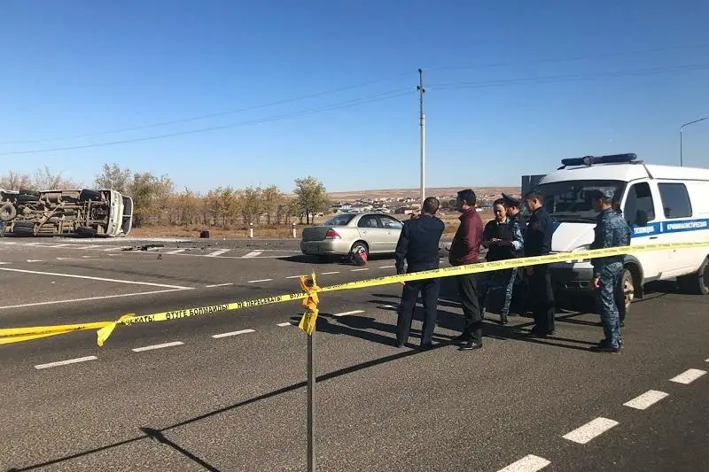 Автобус со школьниками попал в ДТП в Актюбинской области