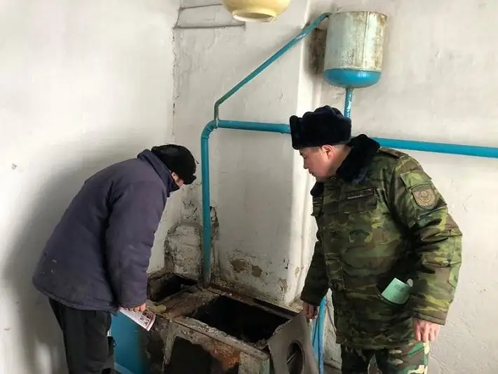 Пожарные выявили грубые нарушения правил эксплуатации печей в частных домах Павлодара