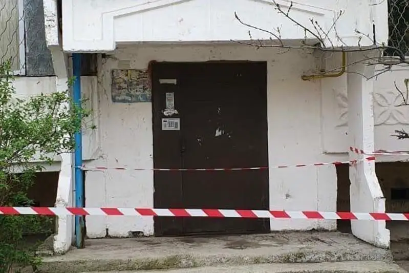 Изоляция подъезда в Таразе: жильцам на две недели запретили покидать квартиры