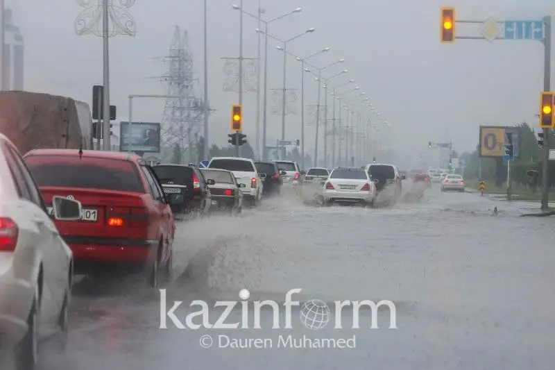 Глава государства поручил решить проблему ливневой канализации в столице