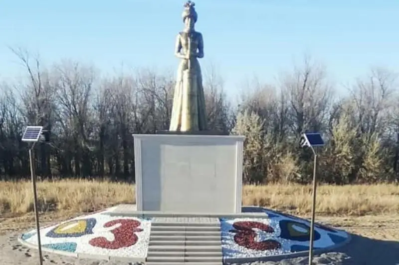 Мировой рекорд увековечили в скульптуре «Мың күбі» жанааркинцы