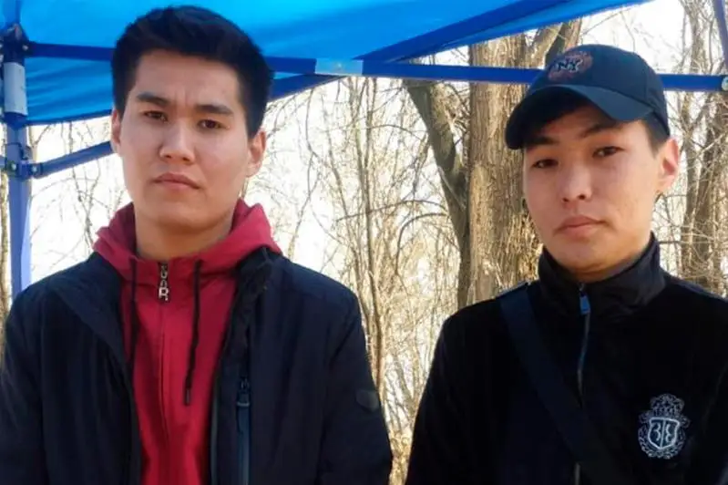 Жители Алматинской области пробираются домой «огородами»