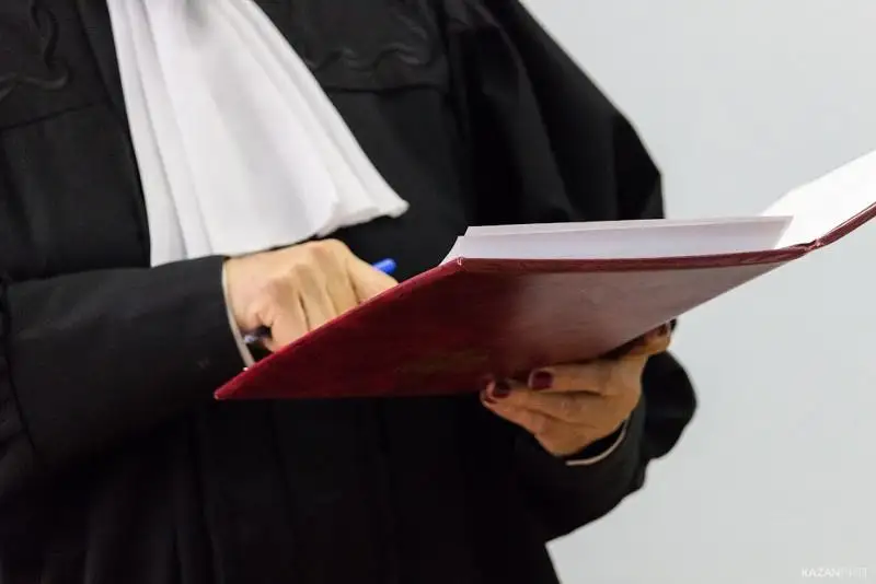 Отец до смерти избил свою дочь в отеле Алматы: дело передано в суд