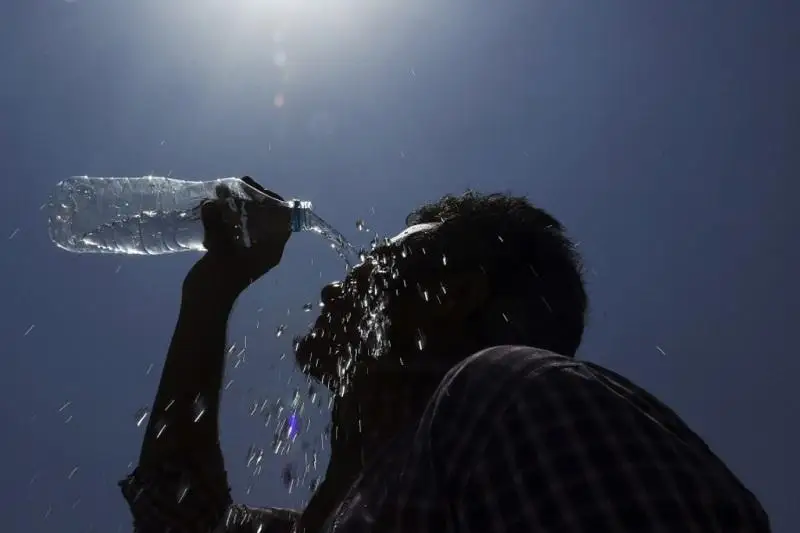 Какие болезни может спровоцировать жаркая погода