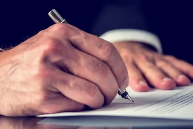 Договоры о госзакупках на 23 млн тенге заключил со своей супругой аким сельского округа  в Жамбылской области