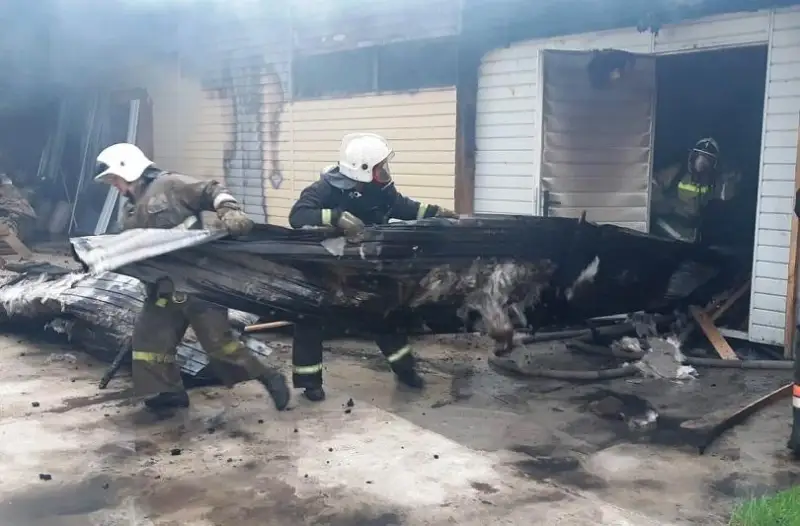 Мебельный цех сгорел в Таразе