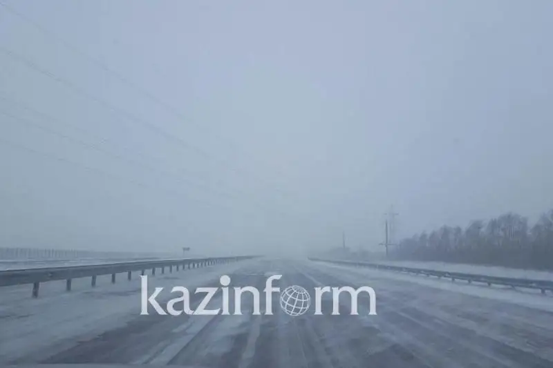 Ограничено движение транспорта на дорогах в двух областях республики