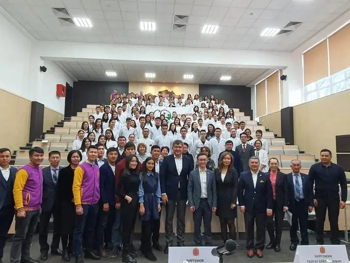 Елжан Биртанов дал в Алматы официальный старт медицинскому волонтерству