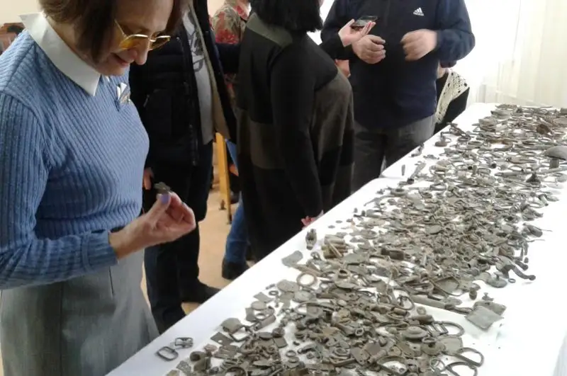 Уникальные находки представили общественности краеведы Семея