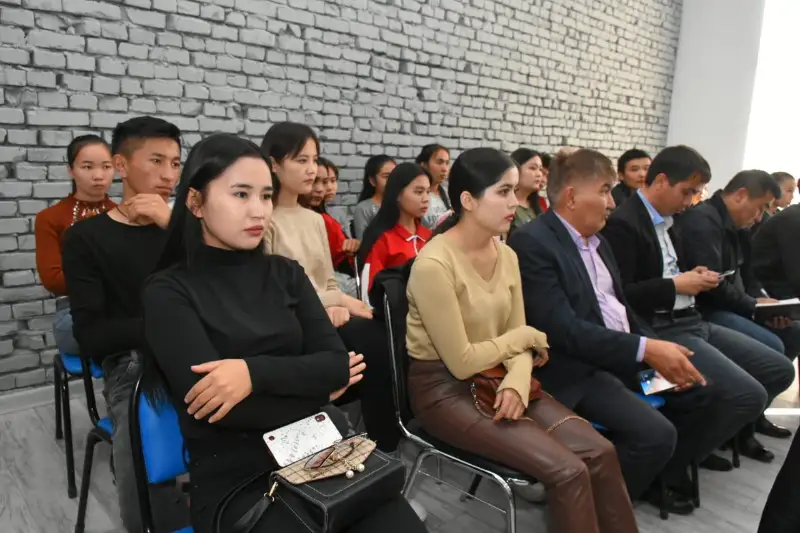 В​ Туркестане прошла первая встреча в рамках проекта «Ұлағатты ұрпақ»