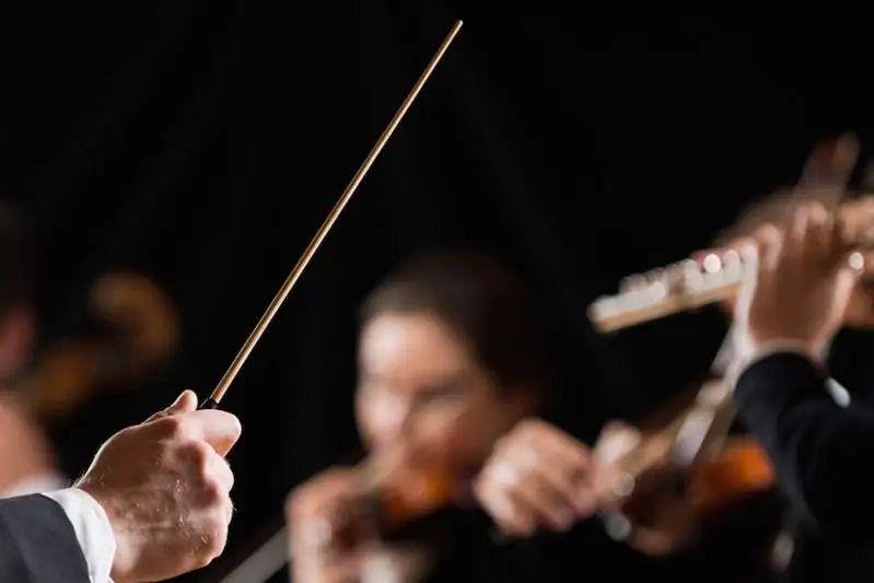 Домбра, балалайка, дойра – на каких инструментах играют в Казахстане