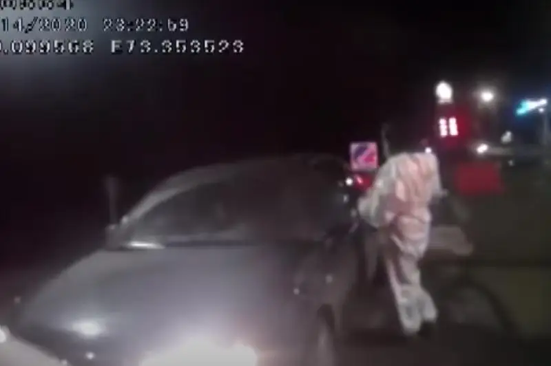 Невесту в багажнике авто обнаружили полицейские Карагандинской области