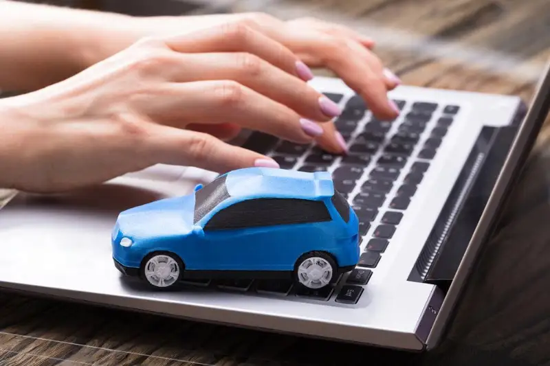 Получить из дома госномер для авто теперь могут казахстанцы