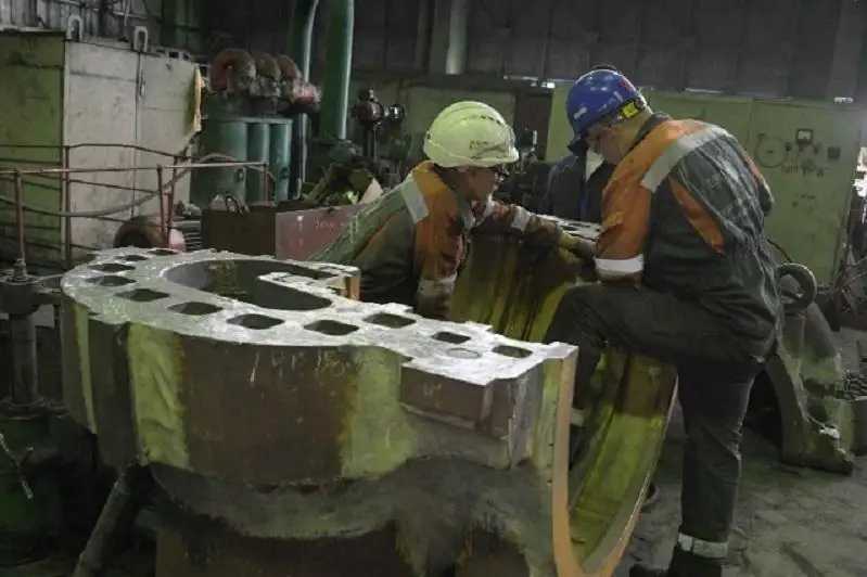 Женщины с успехом осваивают мужские специальности в Павлодарской области