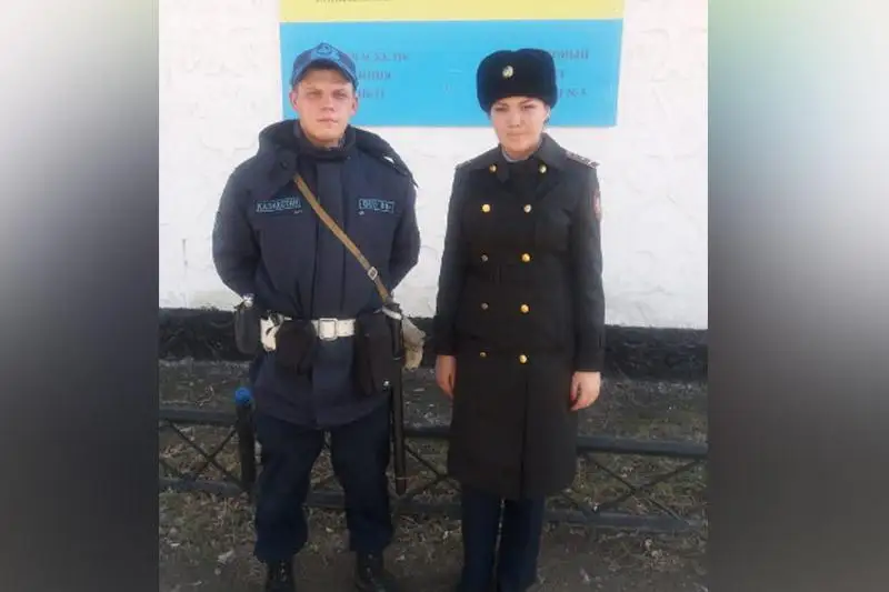 Пьяный нарушитель карантина пытался напасть на патруль в Семее