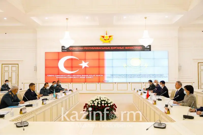 О чем договорились министры обороны Казахстана и Турции